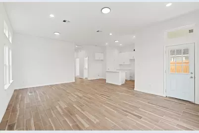 13926 Leabrandon Lane, Houston, TX 77045 - Photo 12