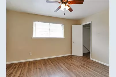 427 Hollyvale Drive #1, Houston, TX 77060 - Photo 6