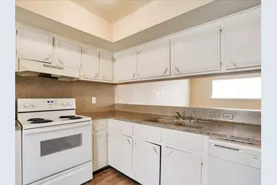 427 Hollyvale Drive #1, Houston, TX 77060 - Photo 4