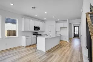 9723 Westminster Mnr Dr, Cypress, TX 77433 - Photo 2