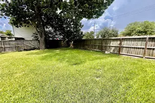 2102 Blueberry Ln, Pasadena, TX 77502 - Photo 20
