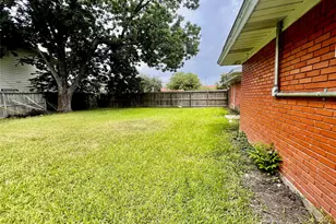 2102 Blueberry Ln, Pasadena, TX 77502 - Photo 24