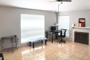 10070 Green Valley Ln, Houston, TX 77064 - Photo 16