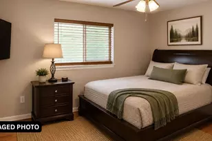 10070 Green Valley Ln, Houston, TX 77064 - Photo 10