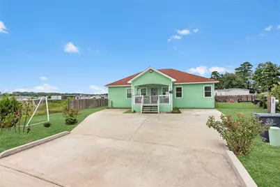 2233 Hoss Court, Conroe, TX 77306 - Photo 2