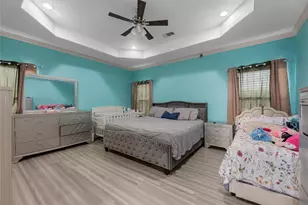 2233 Hoss Ct, Conroe, TX 77306 - Photo 10