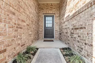 19242 Red Cascade Ct, Tomball, TX 77377 - Photo 2