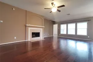 10115 Forest Spring Ln, Pearland, TX 77584 - Photo 4