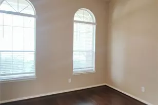 10115 Forest Spring Ln, Pearland, TX 77584 - Photo 8