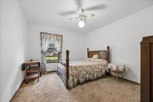 7605 Becky Ln, Wallis, TX 77485 - Photo 10