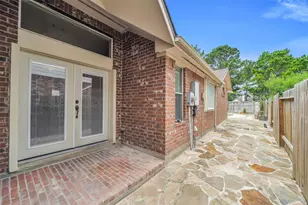 11219 Timbercreek Falls Dr, Houston, TX 77095 - Photo 16