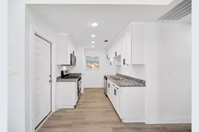 13815 Bay Gardens Drive Drive, Sugar Land, TX 77498 - Photo 16