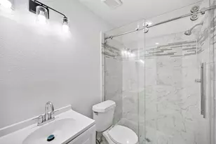 13815 Bay Gardens Dr Dr, Sugar Land, TX 77498 - Photo 6