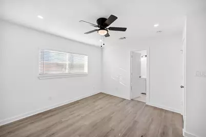 13815 Bay Gardens Drive Drive, Sugar Land, TX 77498 - Photo 2