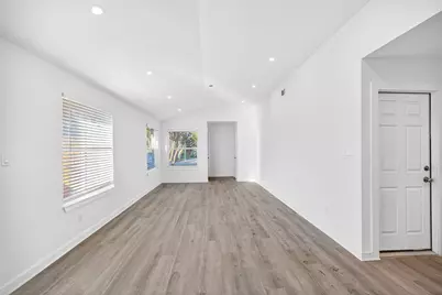 13815 Bay Gardens Drive Drive, Sugar Land, TX 77498 - Photo 8