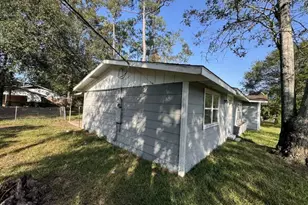 1301 Truman St, Cleveland, TX 77327 - Photo 2