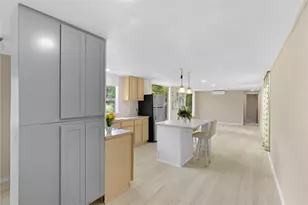 290 Wisteria Dr, Livingston, TX 77351 - Photo 10