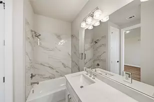 3422 Elser St, Houston, TX 77009 - Photo 14