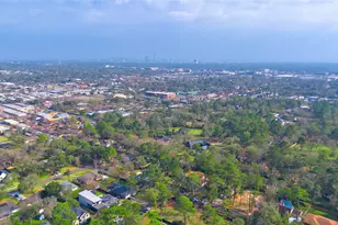 1701 Pine Village Dr, Houston, TX 77080 - Photo 12