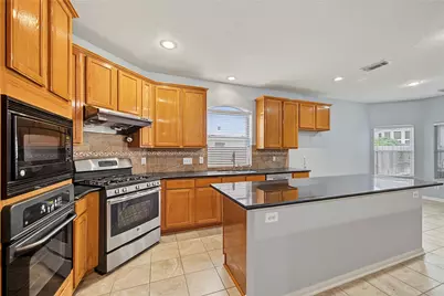 219 Nina Lane Lane W, Stafford, TX 77477 - Photo 20