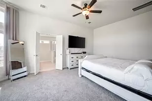 4213 Leslie's Way, Dickinson, TX 77539 - Photo 16