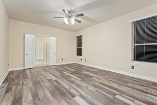 10003 S Whimbrel Cir, Conroe, TX 77385 - Photo 22