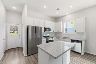 15618 Sycamore Dr, Montgomery, TX 77356 - Photo 10