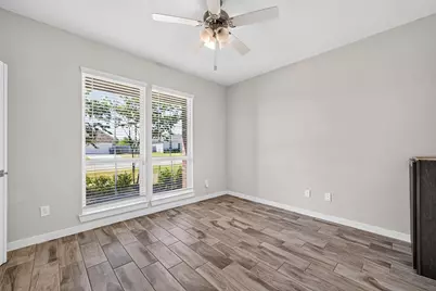 11319 Youngquist Drive, Mont Belvieu, TX 77535 - Photo 6