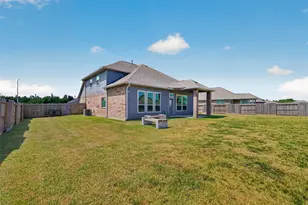 11319 Youngquist Dr, Mont Belvieu, TX 77535 - Photo 46