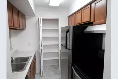 7600 Emmett F Lowry Expressway #605, Texas City, TX 77591 - Photo 10