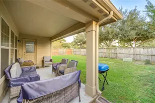 16211 Peach Bluff Ln, Cypress, TX 77429 - Photo 8