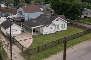 101 Eastgate St, Houston, TX 77012 - Photo 2
