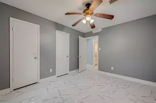 13914 Fawnbrake Dr, Sugar Land, TX 77498 - Photo 28
