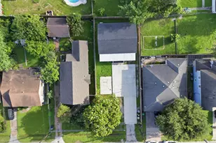 321 Reid St, Houston, TX 77022 - Photo 42