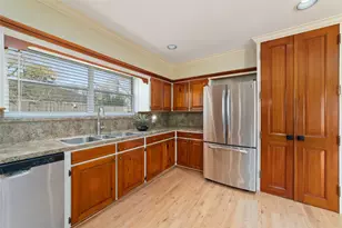 5603 Iris Ln, Katy, TX 77493 - Photo 4