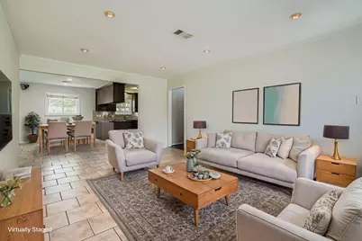 9534 Meadowglen Lane, Houston, TX 77063 - Photo 10