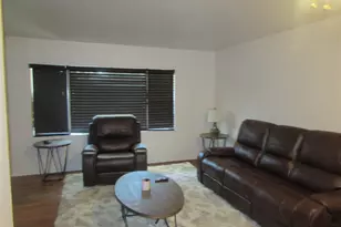 3711 Wentworth Street S, Houston, TX 77004 - Photo 2