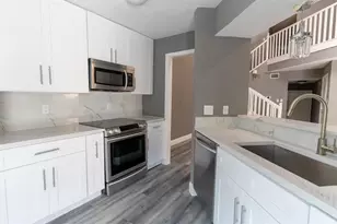 9400 Doliver Dr, Houston, TX 77063 - Photo 14