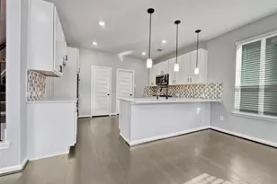 8627 Cedar Plains Ln, Houston, TX 77080 - Photo 4