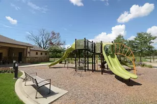 3911 Summerlin Ct, Baytown, TX 77521 - Photo 40