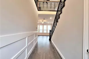35 Silver Rock Dr, Tomball, TX 77375 - Photo 2