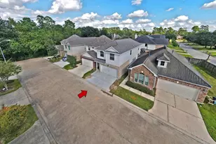13518 Villa Arbor Dr, Houston, TX 77070 - Photo 2