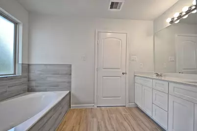 13518 Villa Arbor Drive, Houston, TX 77070 - Photo 28
