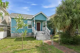 1213 Ave M 1/2, Galveston, TX 77550 - Photo 4