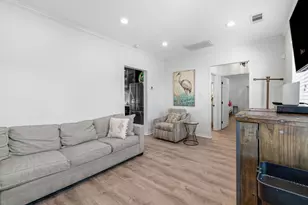 1213 Ave M 1/2, Galveston, TX 77550 - Photo 14