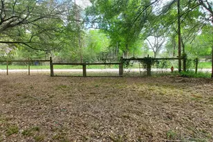 324 E Second St, Groveton, TX 75845 - Photo 8