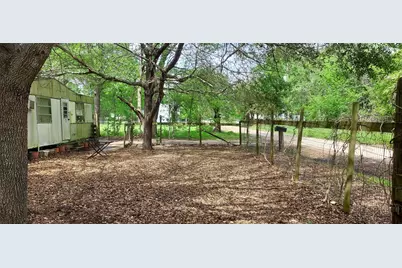 324 E Second Street, Groveton, TX 75845 - Photo 6