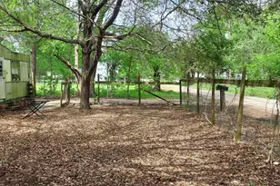 324 E Second St, Groveton, TX 75845 - Photo 6