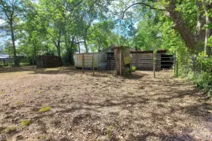 324 E Second St, Groveton, TX 75845 - Photo 10