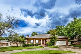 1623 Greenbriar Dr, Huntsville, TX 77340 - Photo 44